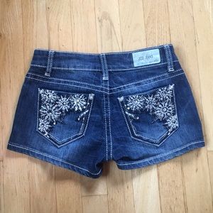 🟢ZCO Embellished Jean Shorts